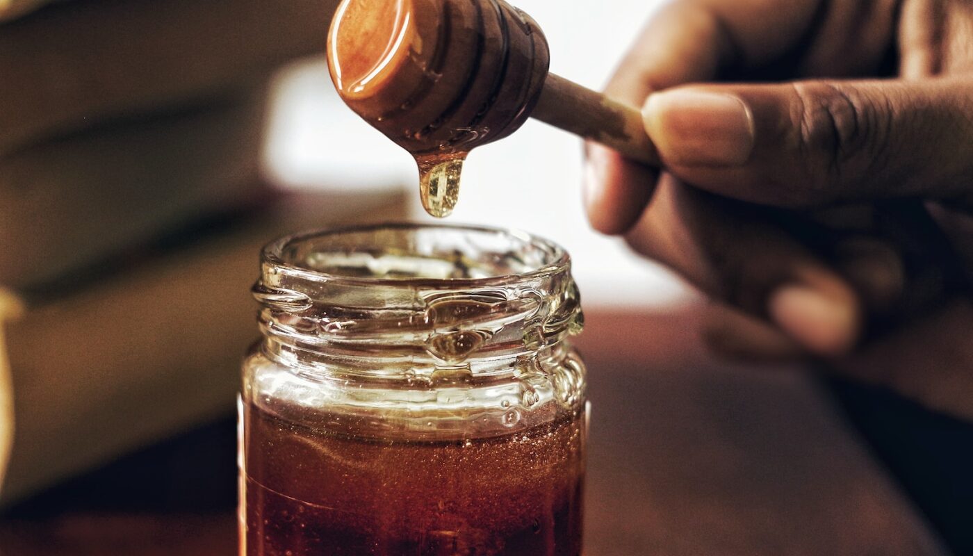 Comment savoir si nous achetons du miel frelaté ?